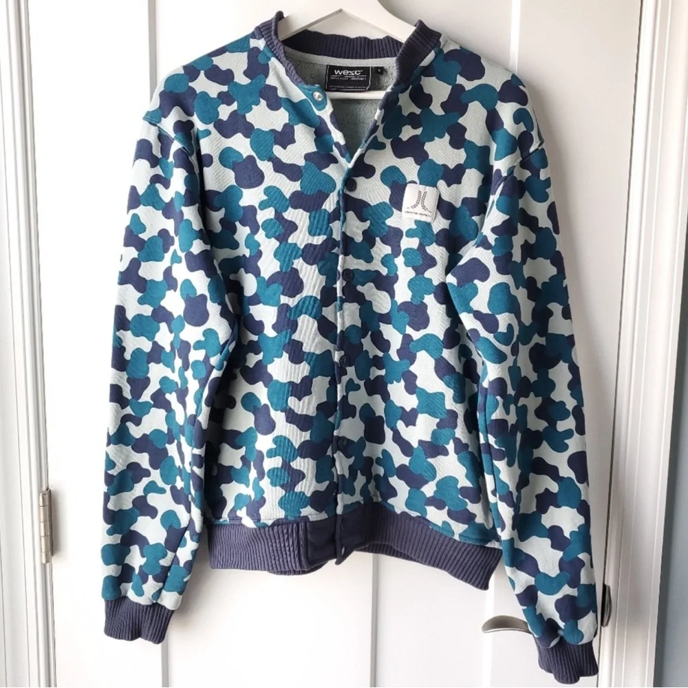 Wesc Men's Bomber Fleece Jacket Blue and Gray Camo Size Small